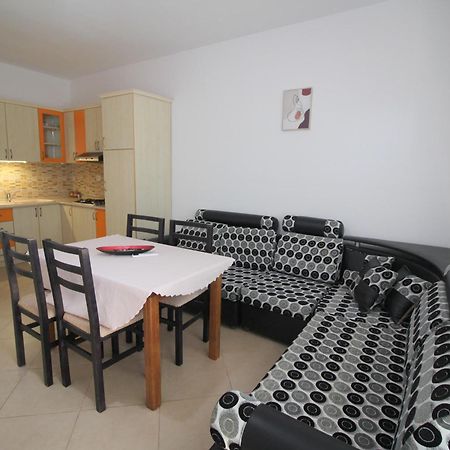 July Seaview Apartments ซารานเดอ ภายนอก รูปภาพ