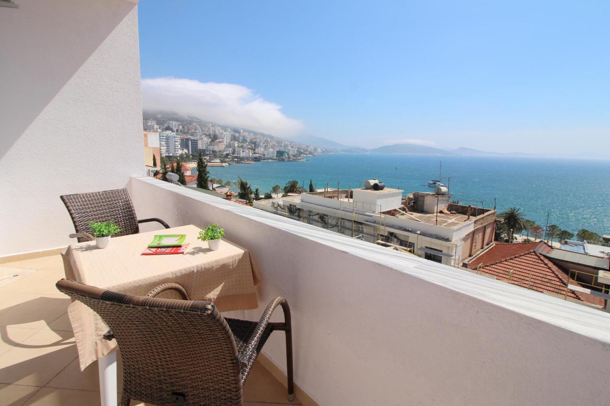 July Seaview Apartments ซารานเดอ ภายนอก รูปภาพ