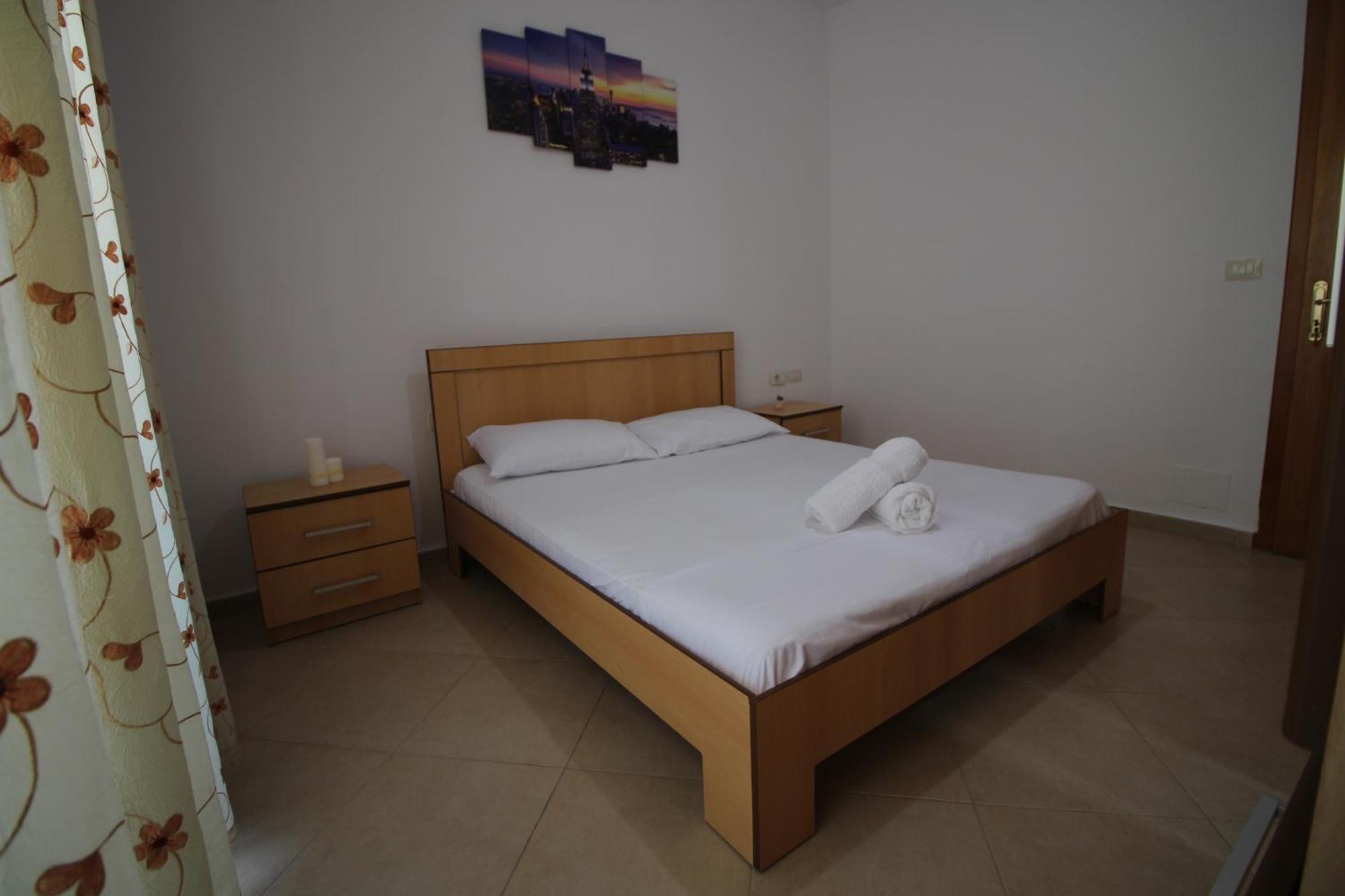 July Seaview Apartments ซารานเดอ ภายนอก รูปภาพ