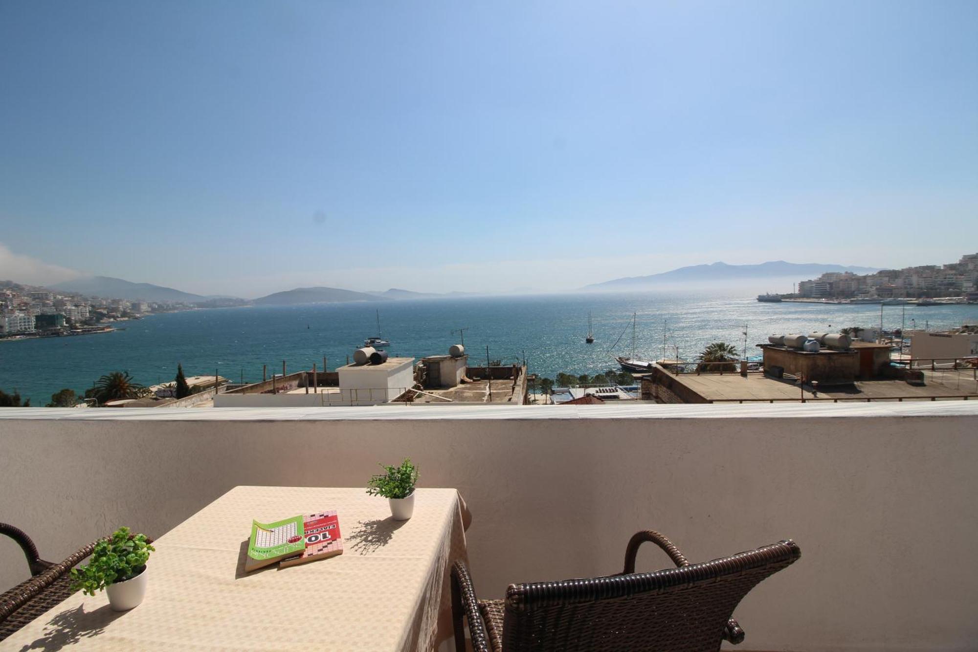 July Seaview Apartments ซารานเดอ ภายนอก รูปภาพ
