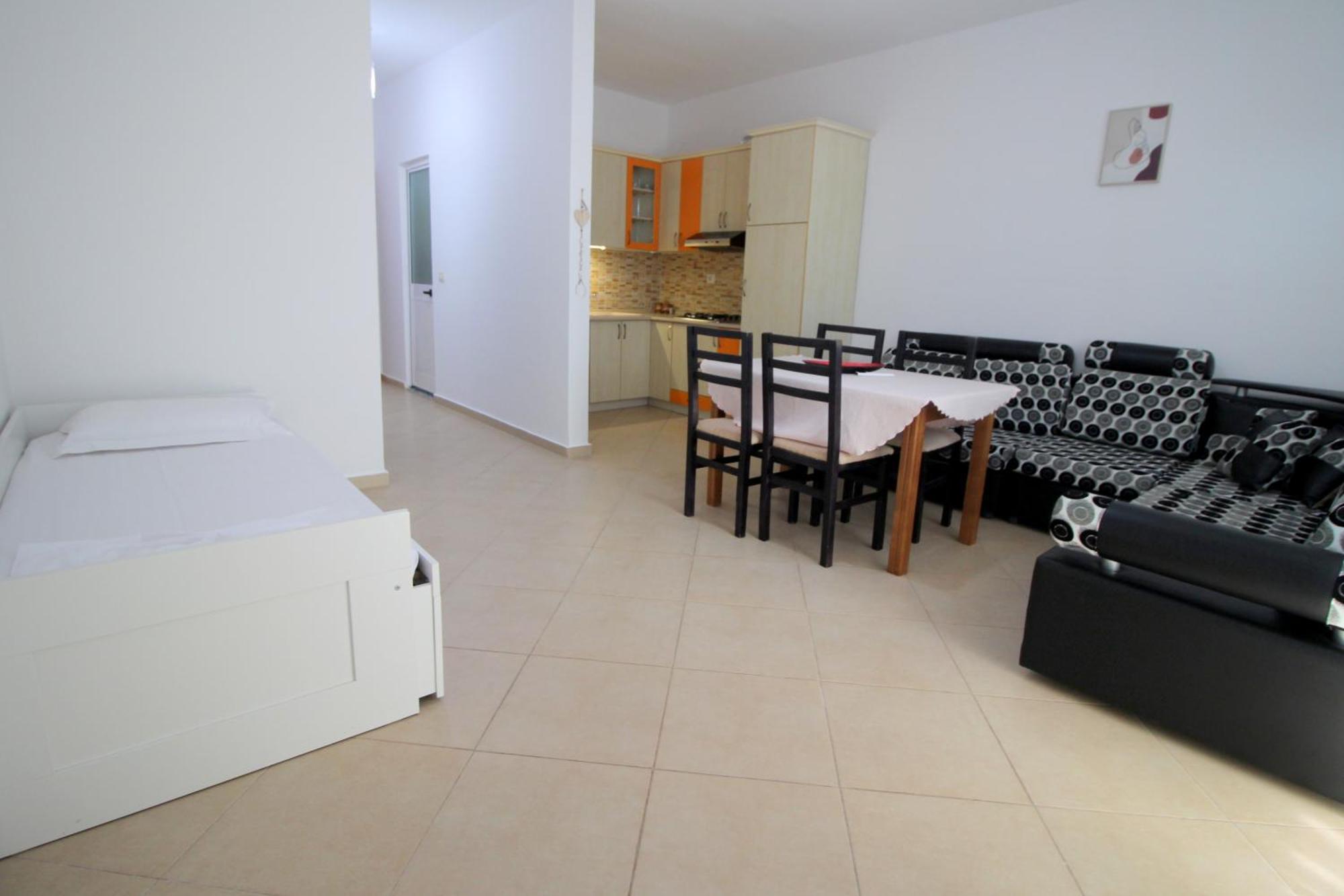 July Seaview Apartments ซารานเดอ ภายนอก รูปภาพ