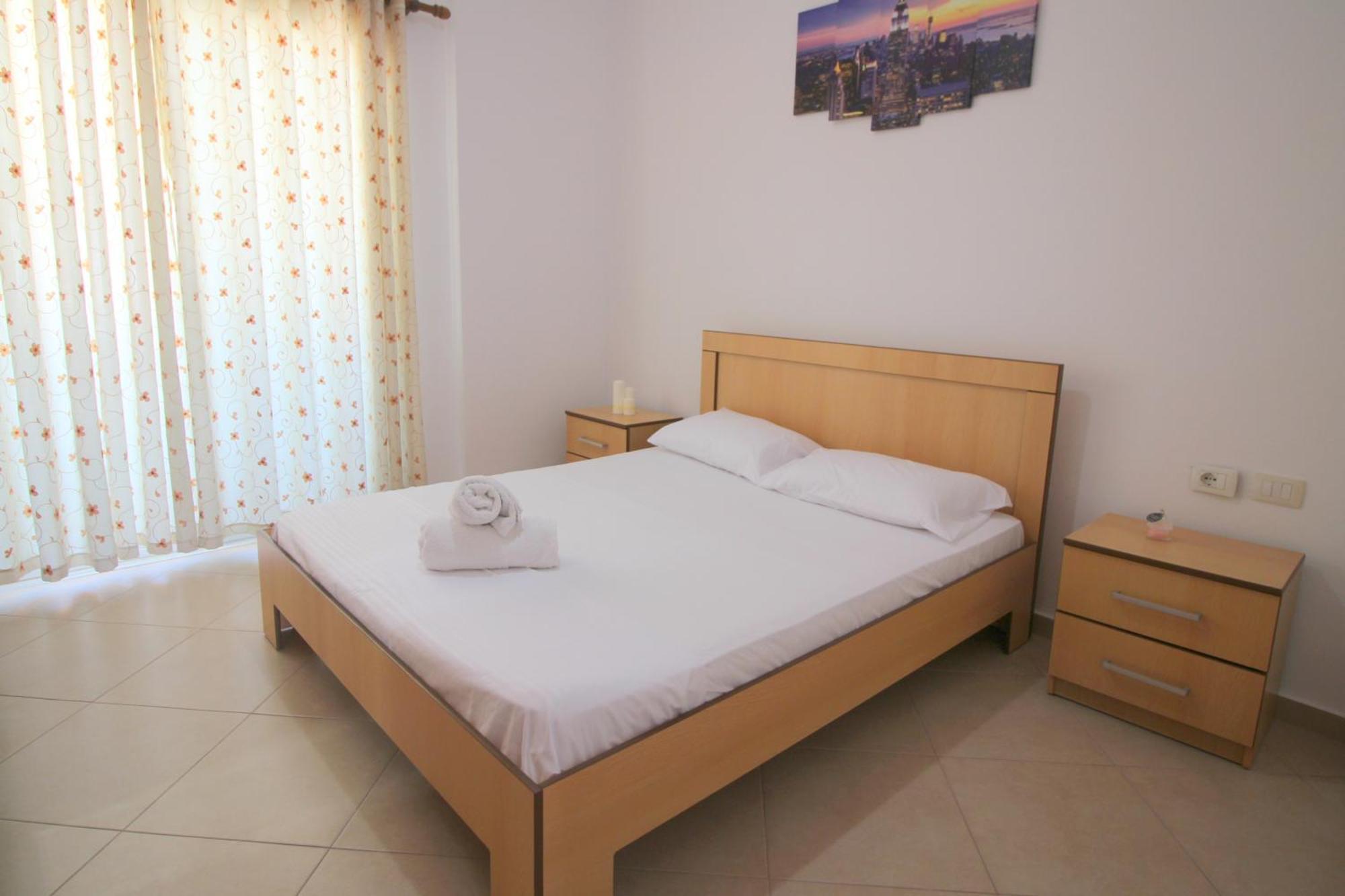 July Seaview Apartments ซารานเดอ ภายนอก รูปภาพ