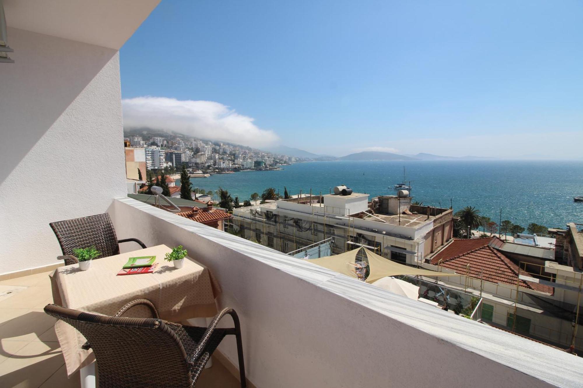 July Seaview Apartments ซารานเดอ ภายนอก รูปภาพ