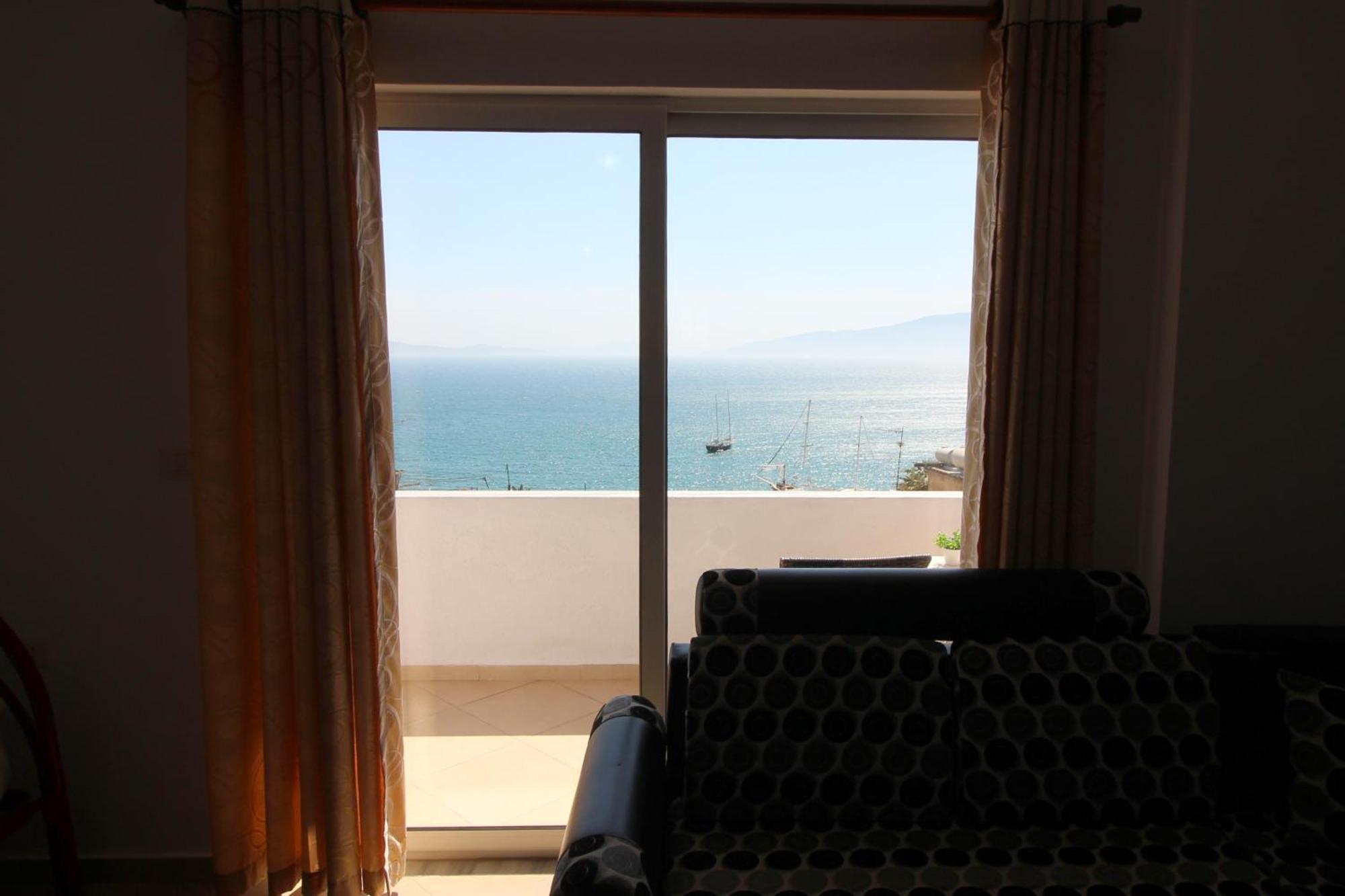 July Seaview Apartments ซารานเดอ ภายนอก รูปภาพ
